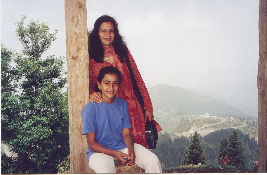 paki2.jpg (52904 bytes)