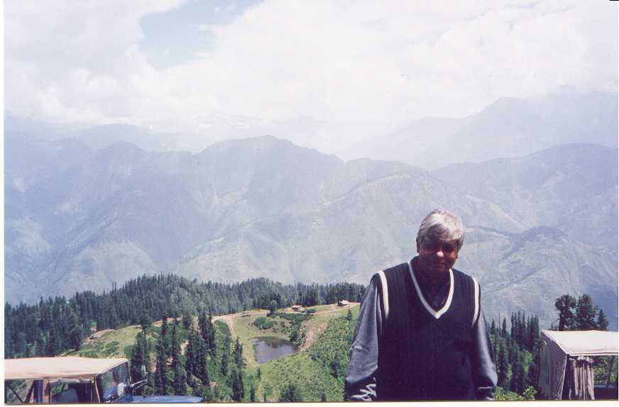 paki9.jpg (37912 bytes)